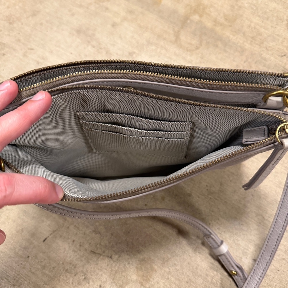 Fossil Devon Crossbody Gray Leather Purse - Picture 2 of 6